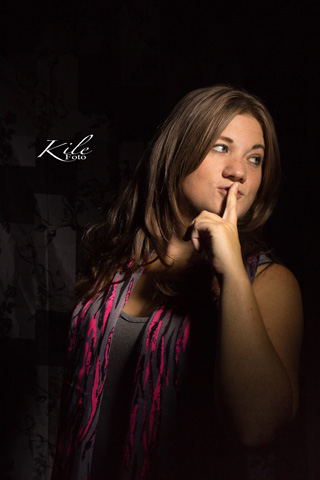 Kile Foto Studio portrett lowkey modell jente hysj